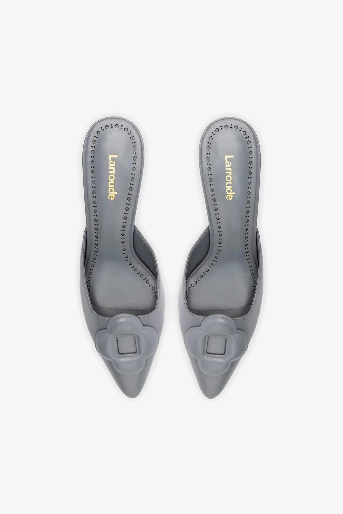 Flora Pump In Titanium Leather